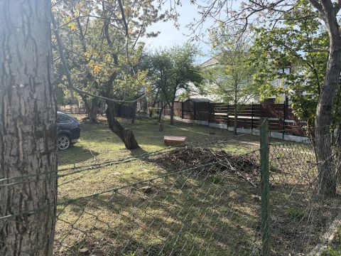 Eladó Telek 2011 Budakalász Sugár utca