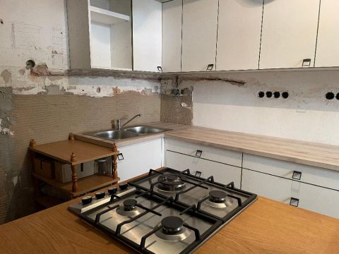 Eladó Lakás 1146 Budapest 14. kerület , 1146 Budapest 14, Abonyi utca