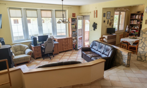 Eladó Ház 2485 Gárdony , Dinnyési vasútállomás közelében