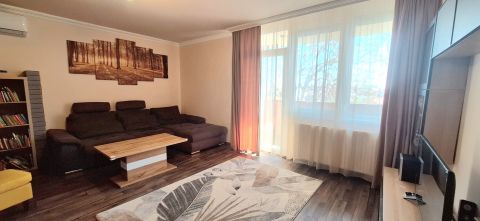 Eladó Lakás 6000 Kecskemét NAPPALI + 3 SZOBÁS PRÉMIUM LAKÁS, GARÁZZSAL,TÁROLÓVAL