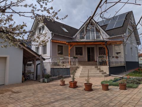 Eladó Ház 8200 Veszprém , Jutaspuszta