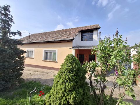 Eladó Ház 2191 Bag 