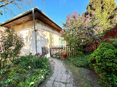 Eladó Ház 1135 Budapest 13. kerület , XIII.kerületben Fejlesztési és többgenerációs otthon