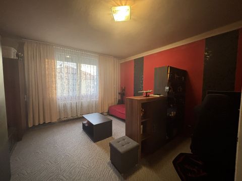 Eladó Lakás 2800 Tatabánya 