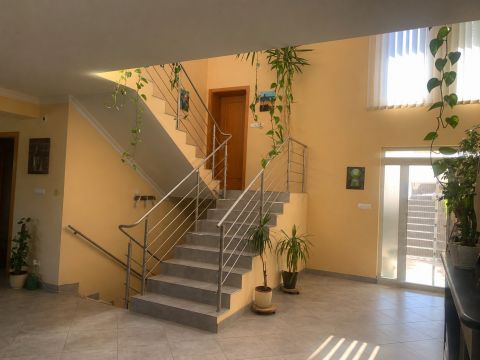 Eladó Ház 2113 Erdőkertes 