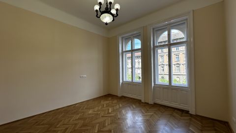 Kiadó Lakás 1085 Budapest 8. kerület 