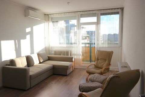 Eladó Lakás 1203 Budapest 20. kerület , Erzsébetfalván ELADÓ egy 1 + 2 félszobás, erkélyes lakás! 