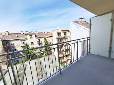 Eladó Lakás 1073 Budapest 7. kerület , Azonnal költözhető új ép. lakás a Blahánál