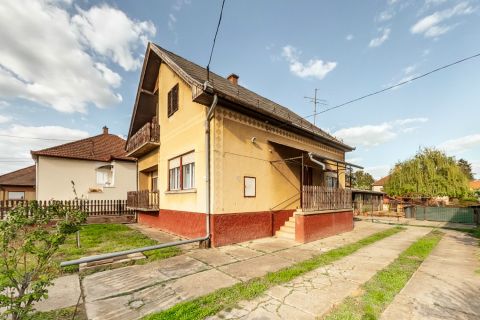 Eladó Ház 6000 Kecskemét , KIVÉTELES lehetőség a VACSIKÖZBEN! 