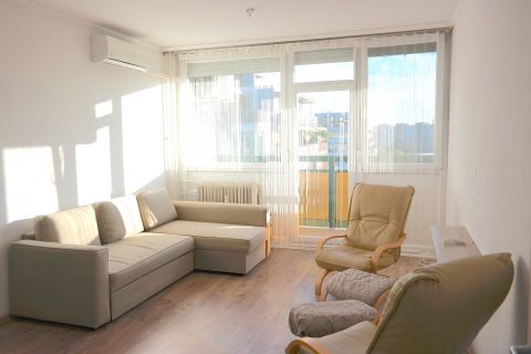Eladó Lakás 1203 Budapest 20. kerület , SZTK-hoz közel 3 külön nyíló szobás, klímás, felújított