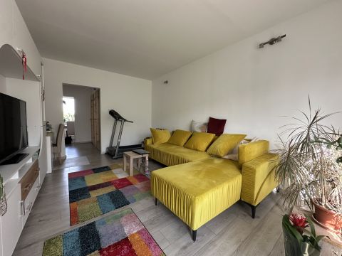 Eladó Lakás 1173 Budapest 17. kerület Ferihegyi út
