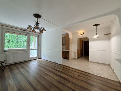 Eladó Lakás 1041 Budapest 4. kerület , 3 SZOBA + NAPPALIS LAKÁS