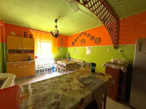 Eladó Ház 5241 Abádszalók Tisza-tó - Kétrendbeli családi ház eladó