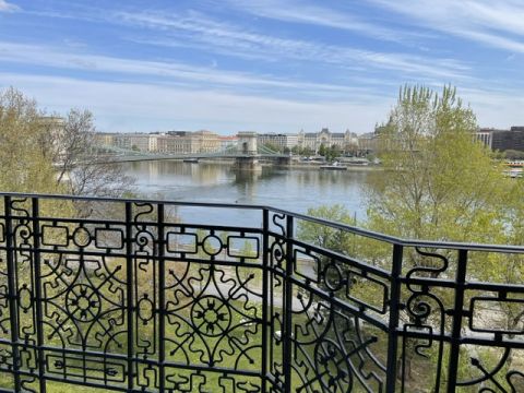 Eladó Lakás 1013 Budapest 1. kerület Exkluzív budai oldalon, dunai panorámával!