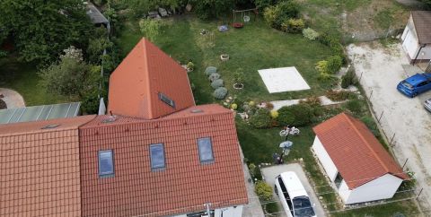 Eladó Ház 8196 Litér Tass utca közelében