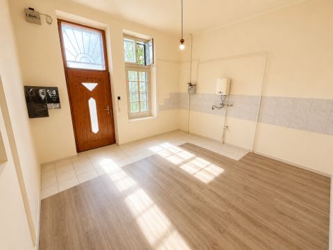 Eladó Lakás 1089 Budapest 8. kerület 