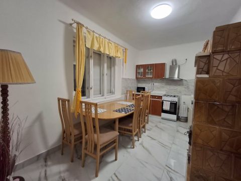 Eladó Lakás 4100 Berettyóújfalu 
