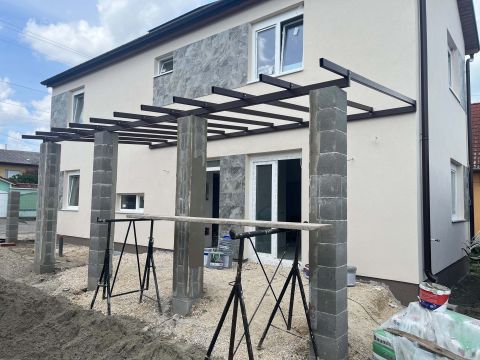 Eladó Ház 6771 Szeged , Újszeged közvetlen szomszédságában