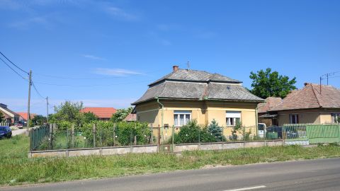 Eladó Ház 2116 Zsámbok 