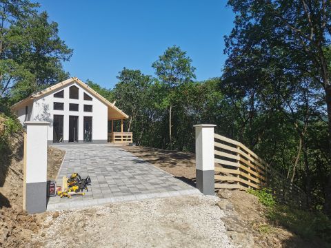 Eladó Ház 2500 Esztergom 