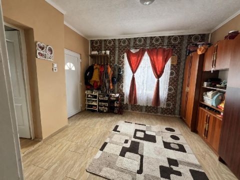 Eladó Ház 5055 Jászladány , 5055 Jászladány, Csendes