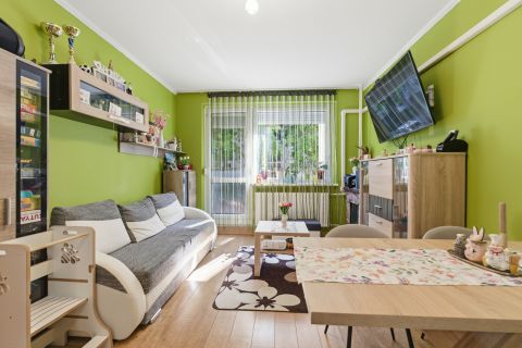 Eladó Lakás 2800 Tatabánya 