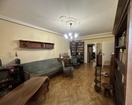 Eladó Lakás 1027 Budapest 2. kerület Margithíd közelében kiváló befektetés 
