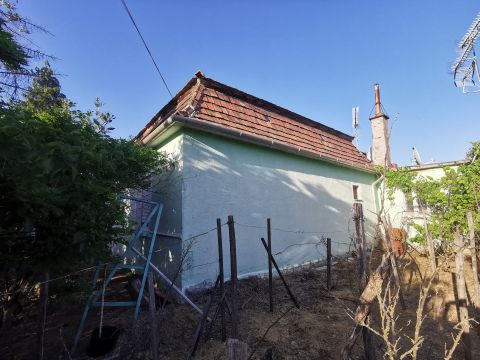 Eladó Ház 2545 Dunaalmás 