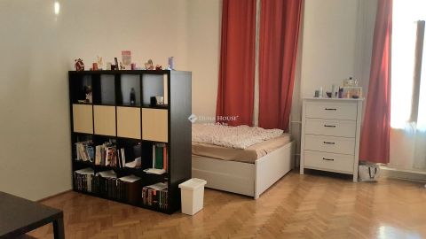 Eladó Lakás 1077 Budapest 7. kerület 
