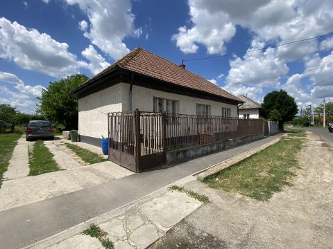 Eladó Ház 2116 Zsámbok 