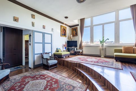 Eladó Lakás 1024 Budapest 2. kerület Magasemeleti, panorámás, 4 szobás otthon a Mechwart ligetnél