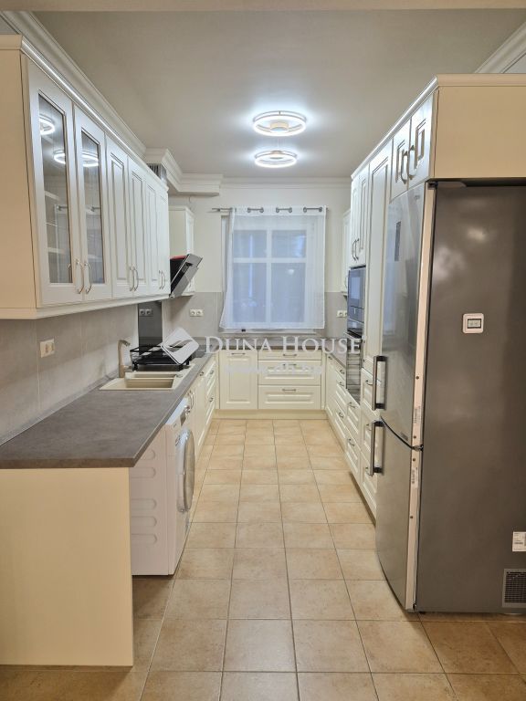4032 Debrecen , Liget Lakópark — 1/37
