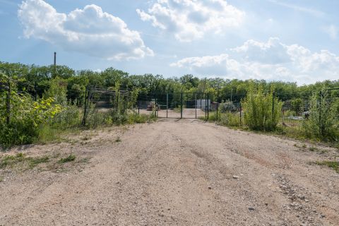 Eladó Ipari 2800 Tatabánya Eszterházy József utca
