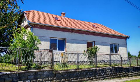 Eladó Ház 8857 Nemespátró , Nemespátróban családi ház telekkel, melléképületekkel eladó!