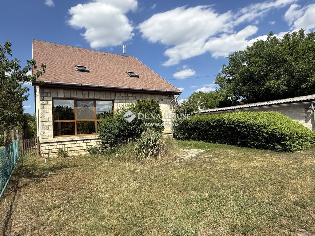 For sale House 2038 Sóskút, 