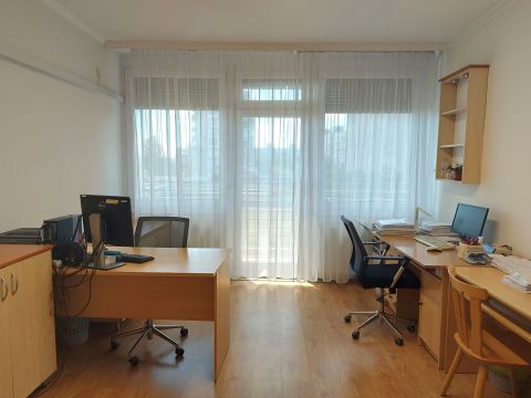 Eladó Lakás 6000 Kecskemét 