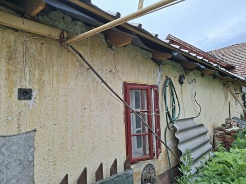 Eladó Ház 6635 Szegvár Felújítás alatt álló családi ház Szegvár központi részén!