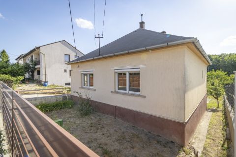 Eladó Ház 8000 Székesfehérvár 