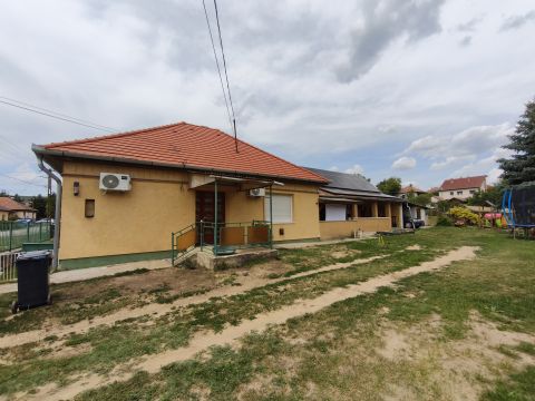 Eladó Ház 2118 Dány 