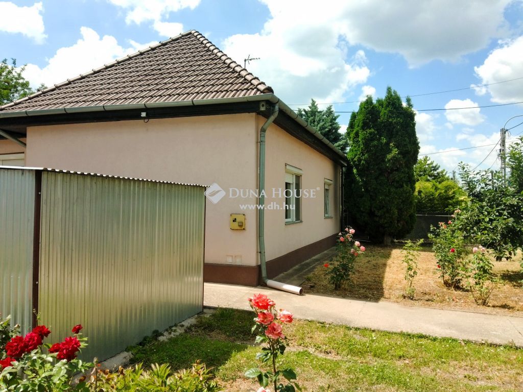 2481 Velence , Vasútállomás közeli — 1/14