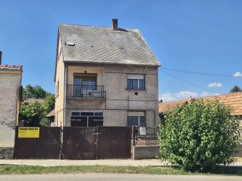 Eladó Ház 2851 Környe 