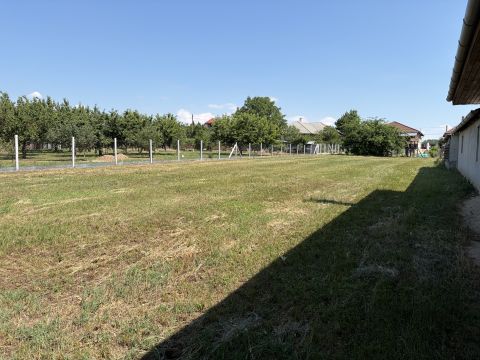 Eladó Telek 2242 Sülysáp 