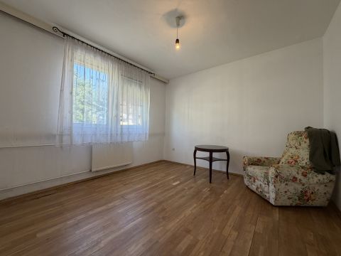 Eladó Lakás 9400 Sopron Vasútállomás közelében, ERKÉLYES, 3 szobás lakást eladó!