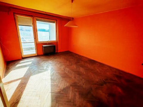 Eladó Lakás 8840 Csurgó Csurgó város központjában 2. emeleti lakás eladó! 