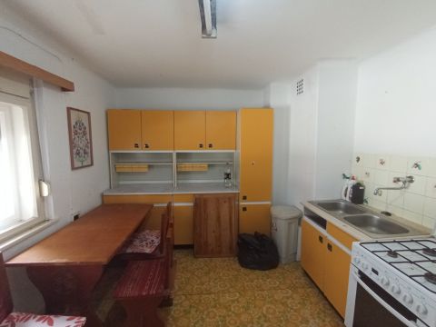 Eladó Ház 2534 Tát , Újtelep