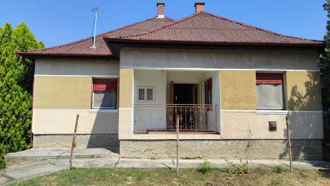 Eladó Ház 3388 Poroszló 