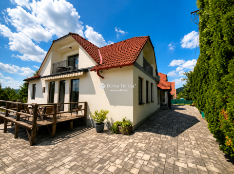 Eladó Vendéglátás 8427 Bakonybél , Főút mellett