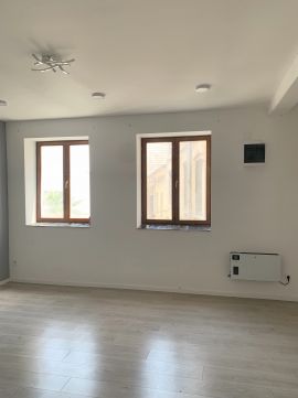 Kiadó Lakás 9400 Sopron , Szécheni tértől 1 percre, felújított belvárosi lakás kiadó!
