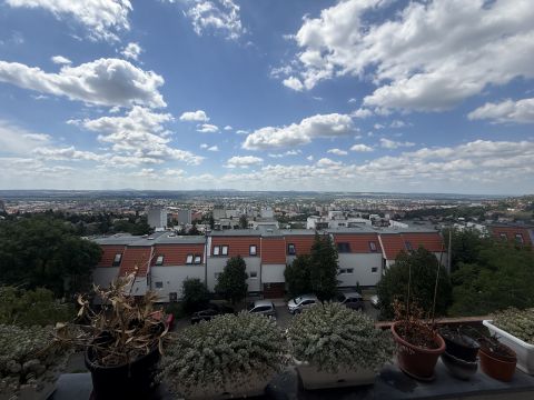 Eladó Lakás 7624 Pécs 