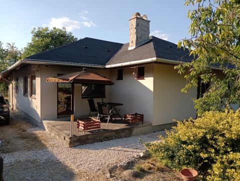Eladó Ház 2525 Bajna 